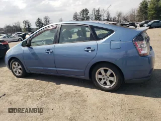 2005 Toyota Prius with VIN JTDKB22U950133040, listed as a Copart auction lot 49994445 with 303,666 mi miles and Clean Title. Bid and sale history available at carsss.com. Image 2.