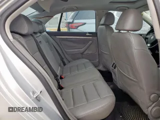 2008 Volkswagen Jetta SE z VIN 3VWRM71K98M063043, wystawiony jako Copart lot #50171755 z przebiegiem 151 740 mil mil oraz Szkoda całkowita • Salvage title. Historia ofert i sprzedaży dostępna na DreamBid. Obrazek 10.