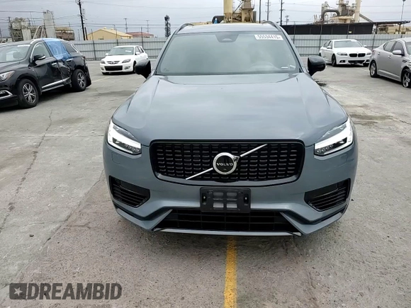 2023 Volvo XC90 Ultimate Dark Theme with VIN YV4H60CX0P1994032, listed as a Copart auction lot 55534415 with 17,582 mi miles and Salvage title. Bid and sale history available at DreamBid. Image 14.