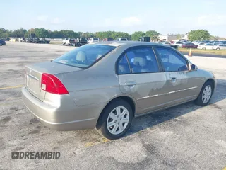 2003 Honda Civic EX with VIN 2HGES26703H605041, listed as a IAAI auction lot 41973846 with 210,042 mi miles. Bid and sale history available at carsss.com. Image 4.