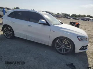2015 Audi SQ5 Prestige z VIN WA1VGAFPXFA096132, wystawiony jako Copart lot #55285805 z przebiegiem 131 367 mil mil oraz Szkoda całkowita • Salvage title. Historia ofert i sprzedaży dostępna na DreamBid. Obrazek 4.