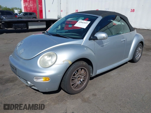 2004 Volkswagen Beetle GLS с VIN 3VWCM31Y04M321270, выставлен на аукционе IAAI как лот 42042419 с пробегом 131 656 миль миль и . История ставок и продаж доступна на DreamBid. Изображение 2.