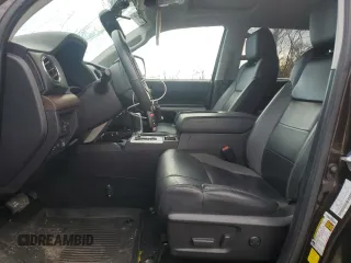 2021 Toyota Tundra Limited z VIN 5TFHY5F10MX013322, wystawiony jako Copart lot #46177705 z przebiegiem 22 103 mil mil oraz Szkoda całkowita • Salvage title. Historia ofert i sprzedaży dostępna na DreamBid. Obrazek 7.
