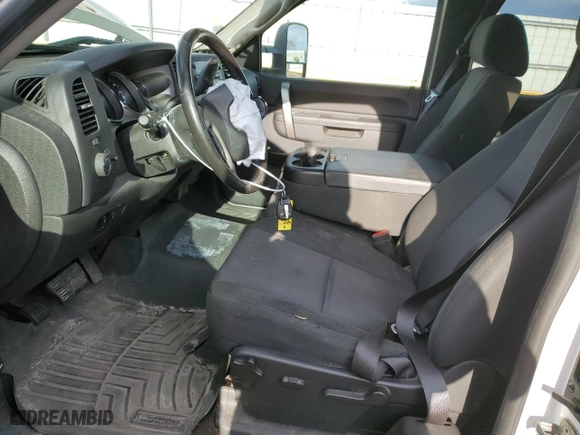 2013 GMC Sierra 2500HD SLE with VIN 1GT220C86DZ256570, listed as a Copart auction lot 45479185 with 233,422 mi miles and Salvage Title. Bid and sale history available at carsss.com. Image 7.