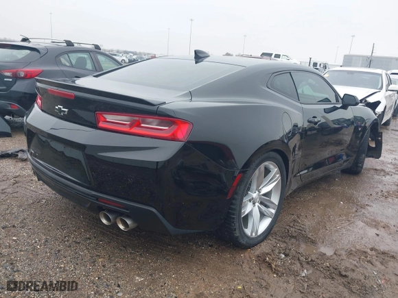 2016 Chevrolet Camaro 2LT with VIN 1G1FD1RS0G0191317, listed as a IAAI auction lot 41453492 with 86,761 mi miles. Bid and sale history available at carsss.com. Image 4.