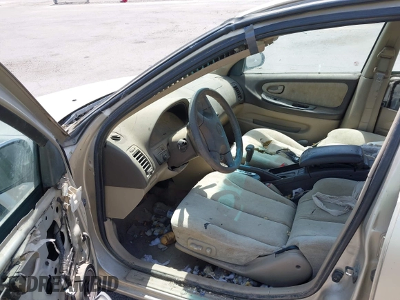 2000 Nissan Maxima GXE with VIN JN1CA31D3YT722606, listed as a IAAI auction lot 42449273 with Not provided miles and . Bid and sale history available at DreamBid. Image 5.