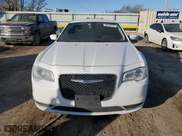2019 Chrysler 300 Touring with VIN 2C3CCAAG4KH755497, listed as a Copart auction lot 85038514 with 82,453 mi miles and Salvage Title. Bid and sale history available at carsss.com. Image 5.