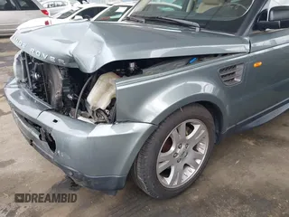 2006 Land Rover Range Rover Sport HSE with VIN SALSF25466A923626, listed as a IAAI auction lot 42067711 with 61,189 mi miles and . Bid and sale history available at DreamBid. Image 17.