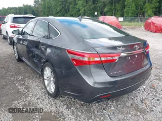 2013 Toyota Avalon XLE z VIN 4T1BK1EB0DU073513, wystawiony jako IAAI lot #42364719 z przebiegiem 208 242 mil mil oraz . Historia ofert i sprzedaży dostępna na DreamBid. Obrazek 3.