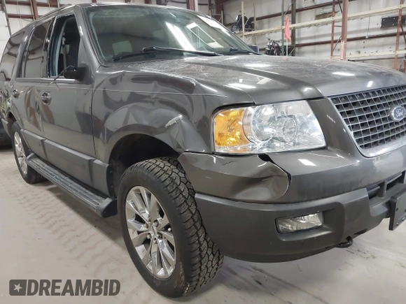 2005 Ford Expedition Special Service z VIN 1FMPU16555LA94194, wystawiony jako IAAI lot #41705190 z przebiegiem 86 637 mil mil oraz . Historia ofert i sprzedaży dostępna na DreamBid. Obrazek 6.