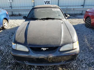 1995 Ford Mustang with VIN 1FALP4448SF190214, listed as a Copart auction lot 88810045 with 215,606 mi miles and Clean title. Bid and sale history available at DreamBid. Image 5.
