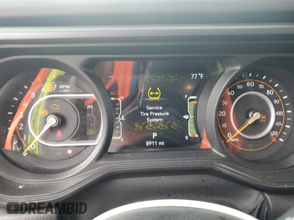 2025 Jeep Wrangler Sahara with VIN 1C4PJXEN7SW505719, listed as a Copart auction lot 52528025 with 8,911 mi miles and Clean Title. Bid and sale history available at DreamBid. Image 9.