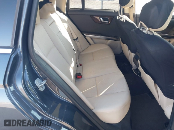 2013 Mercedes-Benz GLK 350 with VIN WDCGG5HB0DF965631, listed as a IAAI auction lot 41318491 with 128,975 mi miles and . Bid and sale history available at DreamBid. Image 8.