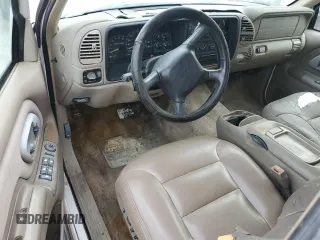1998 GMC Yukon with VIN 1GKEK13R9WJ711087, listed as a Copart auction lot 73795594 with 177,708 mi miles and Non Repairable. Bid and sale history available at carsss.com. Image 8.
