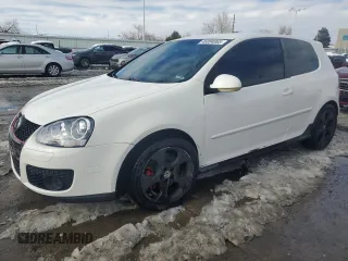2009 Volkswagen GTI z VIN WVWED71K99W131957, wystawiony jako Copart lot #46084065 z przebiegiem 126 025 mil mil oraz Szkoda całkowita • Salvage title. Historia ofert i sprzedaży dostępna na DreamBid. Obrazek 1.