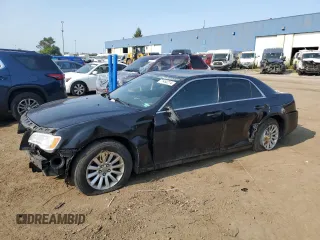 2011 Chrysler 300 with VIN 2C3CA4CG9BH525281, listed as a Copart auction lot 71450214 with 177,614 mi miles and Salvage Title. Bid and sale history available at carsss.com. Image 1.