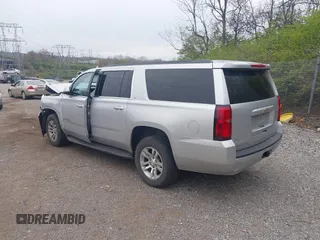 2017 Chevrolet Suburban LT with VIN 1GNSKHKC3HR191078, listed as a IAAI auction lot 41998257 with 165,238 mi miles. Bid and sale history available at carsss.com. Image 3.