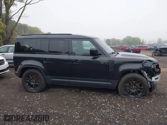 2022 Land Rover Defender SE z VIN SALEPERU2N2088316, wystawiony jako IAAI lot #42151109 z przebiegiem 26 438 mil mil oraz . Historia ofert i sprzedaży dostępna na DreamBid. Obrazek 13.