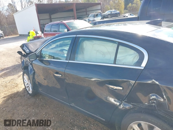 2015 Buick LaCrosse Leather with VIN 1G4GB5G30FF110697, listed as a IAAI auction lot 41331963 with 125,845 mi miles. Bid and sale history available at carsss.com. Image 14.