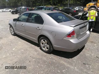 2007 Ford Fusion SE with VIN 3FAHP01127R152030, listed as a IAAI auction lot 33457957 with 197,513 mi miles. Bid and sale history available at carsss.com. Image 3.