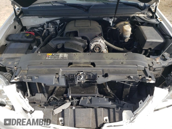 2011 GMC Yukon SLT z VIN 1GKS2CE0XBR335010, wystawiony jako Copart lot #52818405 z przebiegiem 217 402 mil mil oraz Szkoda całkowita • Salvage title. Historia ofert i sprzedaży dostępna na DreamBid. Obrazek 12.