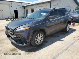 2016 Jeep Cherokee Latitude z VIN 1C4PJLCBXGW177110, wystawiony jako Copart lot #56589375 z przebiegiem 111 549 mil mil oraz Szkoda całkowita • Salvage title. Historia ofert i sprzedaży dostępna na DreamBid. Obrazek 1.