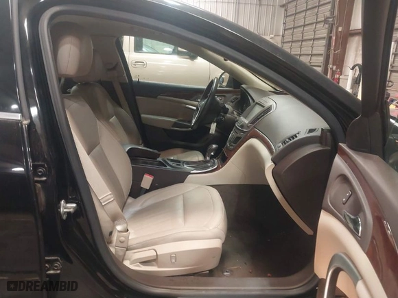 2017 Buick Regal Sport Touring with VIN 2G4GL5EX9H9151831, listed as a IAAI auction lot 41619508 with 82,003 mi miles. Bid and sale history available at carsss.com. Image 5.