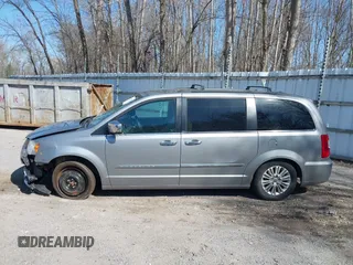 2013 Chrysler Town & Country Touring L with VIN 2C4RC1CG6DR660858, listed as a IAAI auction lot 41970976 with 140,299 mi miles and . Bid and sale history available at DreamBid. Image 14.