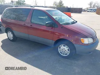 2002 Toyota Sienna CE with VIN 4T3ZF19CX2U491877, listed as a IAAI auction lot 42012361 with 59,776 mi miles. Bid and sale history available at carsss.com. Image 1.