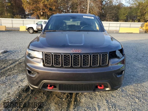 2020 Jeep Grand Cherokee Trailhawk with VIN 1C4RJFLT1LC190827, listed as a Copart auction lot 81197344 with 44,320 mi miles and Salvage title. Bid and sale history available at DreamBid. Image 5.