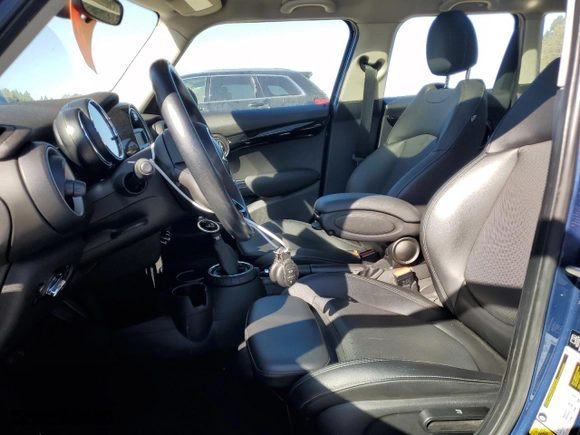 2015 MINI Cooper Hardtop 4 Door S with VIN WMWXU3C5XF2B56510, listed as a Copart auction lot 75472584 with 66,383 mi miles and Salvage Title. Bid and sale history available at carsss.com. Image 7.