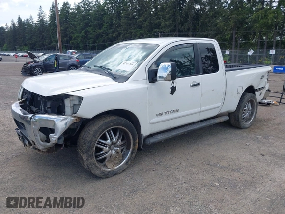 2005 Nissan Titan SE с VIN 1N6AA06B15N565357, выставлен на аукционе IAAI как лот 42321764 с пробегом 141 165 миль миль и . История ставок и продаж доступна на DreamBid. Изображение 2.