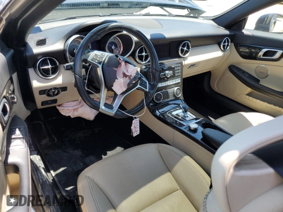 2016 Mercedes-Benz SLK 300 z VIN WDDPK3JA8GF122653, wystawiony jako Copart lot #54557764 z przebiegiem Nie podano mil oraz . Historia ofert i sprzedaży dostępna na DreamBid. Obrazek 8.