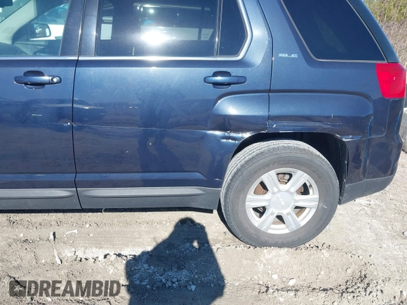 2015 GMC Terrain SLE z VIN 2GKALMEK2F6284538, wystawiony jako IAAI lot #41386412 z przebiegiem 166 692 mil mil oraz . Historia ofert i sprzedaży dostępna na DreamBid. Obrazek 6.