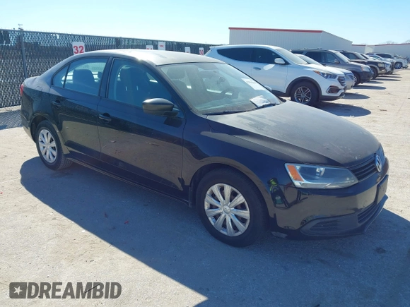 2011 Volkswagen Jetta Sedan S with VIN 3VW2K7AJ9BM069057, listed as a IAAI auction lot 41656285 with 208,001 mi miles. Bid and sale history available at carsss.com. Image 1.