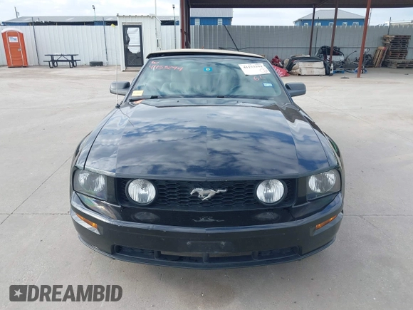 2005 Ford Mustang GT Deluxe with VIN 1ZVFT85H655215033, listed as a IAAI auction lot 41153294 with 71,436 mi miles and . Bid and sale history available at DreamBid. Image 12.