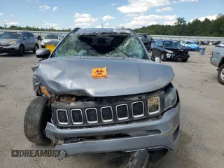 2018 Jeep Compass Latitude with VIN 3C4NJCBB8JT272514, listed as a Copart auction lot 55050635 with Not provided miles and Salvage title. Bid and sale history available at DreamBid. Image 5.