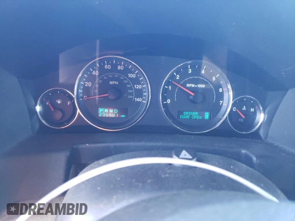2007 Jeep Commander Limited with VIN 1J8HH58247C659716, listed as a Copart auction lot 50767605 with 235,901 mi miles and Salvage title. Bid and sale history available at DreamBid. Image 9.