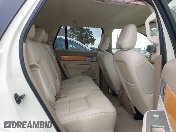 2007 Lincoln MKX with VIN 2LMDU68C77BJ05358, listed as a IAAI auction lot 41852330 with 163,508 mi miles. Bid and sale history available at carsss.com. Image 8.