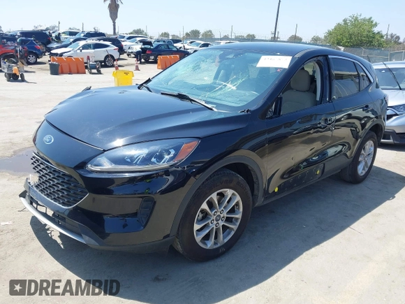 2022 Ford Escape SE z VIN 1FMCU9G68NUA10450, wystawiony jako IAAI lot #42481873 z przebiegiem 60 661 mil mil oraz . Historia ofert i sprzedaży dostępna na DreamBid. Obrazek 2.