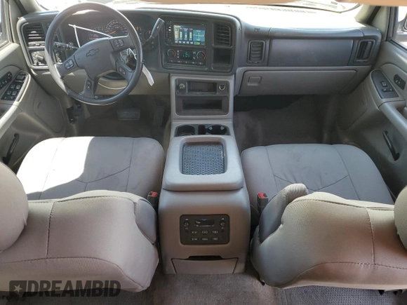 2005 Chevrolet Tahoe Z71 z VIN 1GNEK13T05R187021, wystawiony jako Copart lot #57180025 z przebiegiem 135 572 mil mil oraz Szkoda całkowita • Salvage title. Historia ofert i sprzedaży dostępna na DreamBid. Obrazek 8.