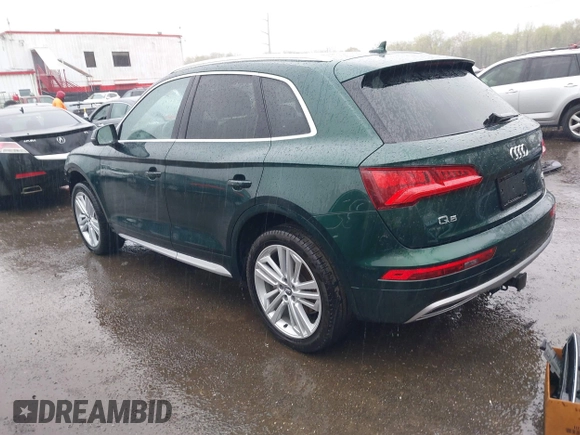 2018 Audi Q5 Premium Plus with VIN WA1BNAFY2J2232886, listed as a IAAI auction lot 41953018 with 30,096 mi miles. Bid and sale history available at carsss.com. Image 3.