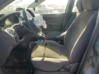 2004 Ford Focus SE with VIN 1FAFP34314W127053, listed as a Copart auction lot 48652265 with 241,841 mi miles and Salvage title. Bid and sale history available at DreamBid. Image 7.