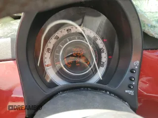 2015 FIAT 500 Pop z VIN 3C3CFFAR5FT545641, wystawiony jako Copart lot #43818425 z przebiegiem 135 264 mil mil oraz Szkoda całkowita • Salvage title. Historia ofert i sprzedaży dostępna na DreamBid. Obrazek 9.