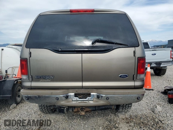 2003 Ford Excursion Limited с VIN 1FMNU43S23EB13028, выставлен на аукционе Copart как лот 59771045 с пробегом 225 405 миль миль и Списание • Salvage title. История ставок и продаж доступна на DreamBid. Изображение 6.
