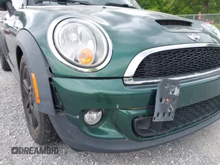 2012 MINI Hardtop S with VIN WMWSV3C50CTY27516, listed as a IAAI auction lot 42218627 with 216,999 mi miles and . Bid and sale history available at DreamBid. Image 17.