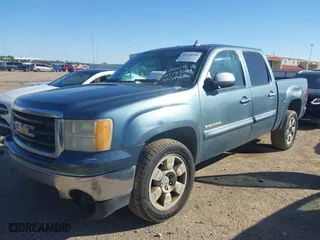 2011 GMC Sierra 1500 SLE with VIN 3GTP1VE07BG118014, listed as a IAAI auction lot 41224998 with 244,932 mi miles. Bid and sale history available at carsss.com. Image 17.