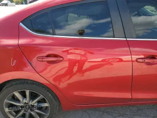2018 Mazda 3 Touring with VIN 3MZBN1V37JM211629, listed as a Copart auction lot 76329334 with 137,349 mi miles and Salvage Title. Bid and sale history available at DreamBid. Image 10.