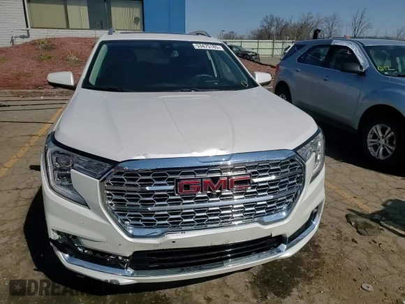2024 GMC Terrain Denali with VIN 3GKALXEG8RL163221, listed as a Copart auction lot 53475185 with 3,046 mi miles and Salvage title. Bid and sale history available at DreamBid. Image 14.