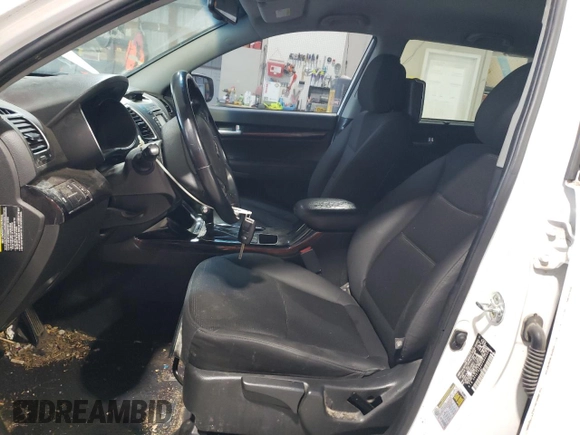 2015 Kia Sorento LX with VIN 5XYKTDA64FG642086, listed as a Copart auction lot 63972315 with 172,353 mi miles and Clean title. Bid and sale history available at DreamBid. Image 7.